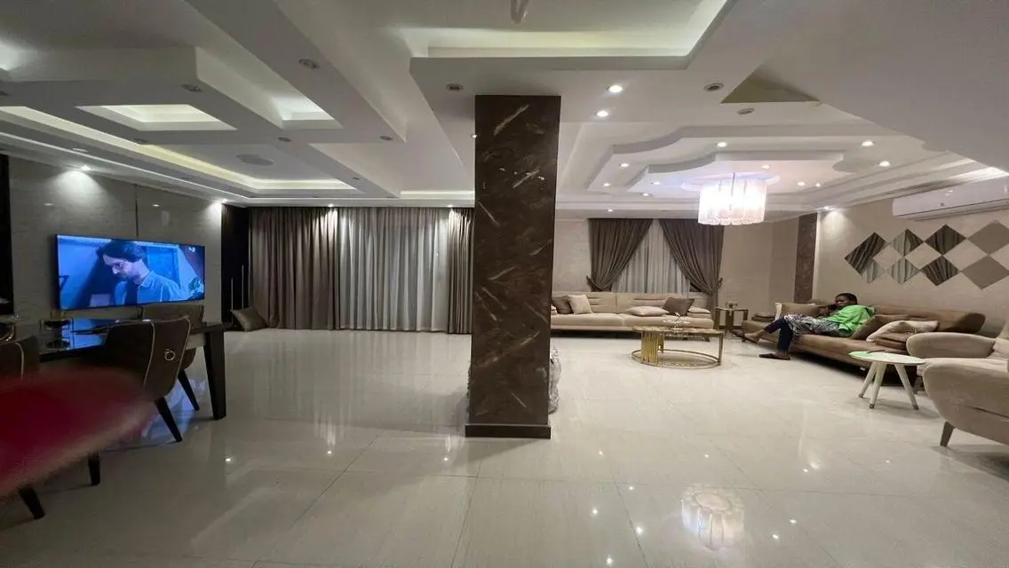 Luxury Furnished Apartment in Prime Location