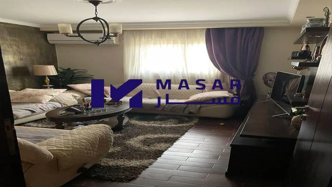 فرصة استثمارية رائعة: شقة للبيع في موقع متميز