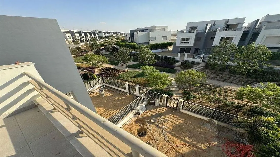 Stunning 4-Bedroom Apartment with Excellent Amenities for Sale