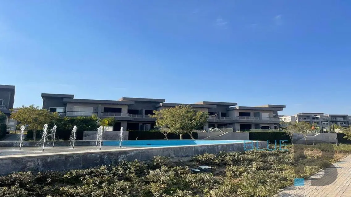 Luxury Villa with Garden and Pool