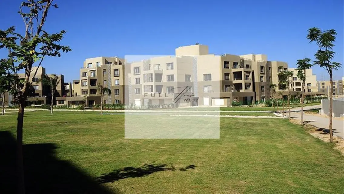 فيلا فاخرة في بالم باركس بمسبح وحديقة خاصة