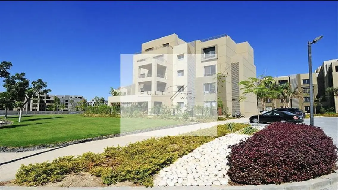 فيلا فاخرة في بالم باركس بمسبح وحديقة خاصة