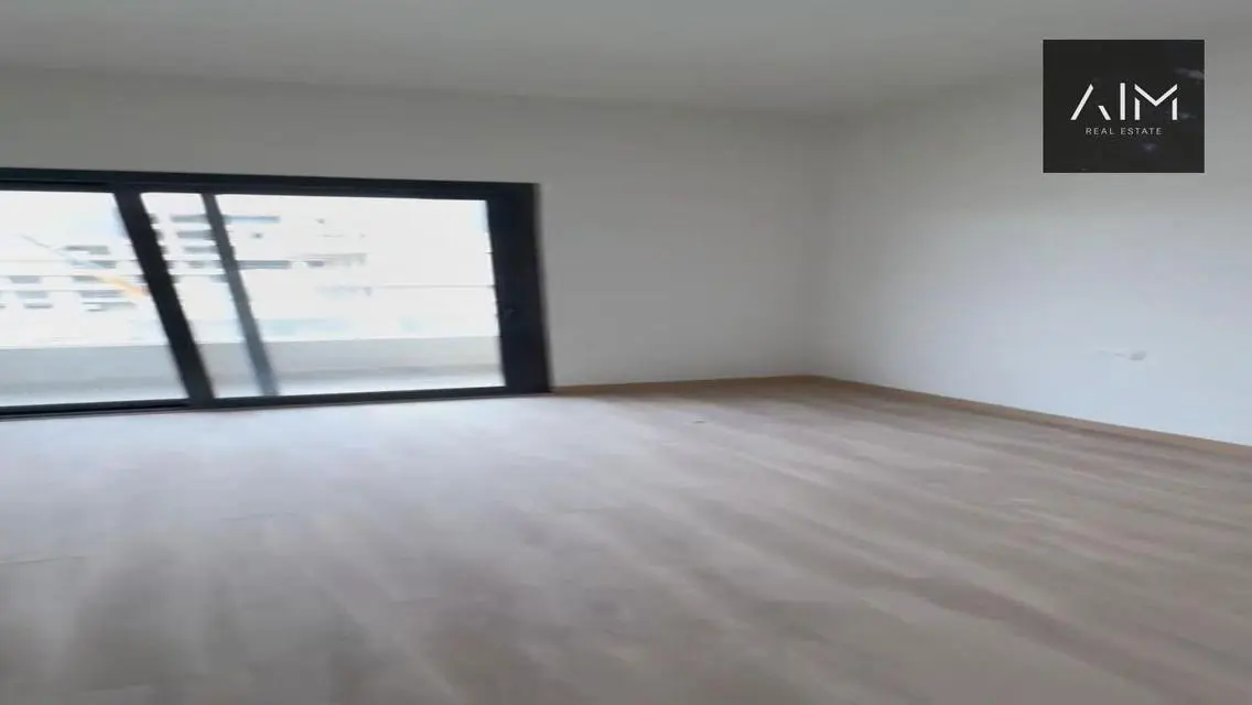 Luxury Apartment with 266 sqm in the City Center