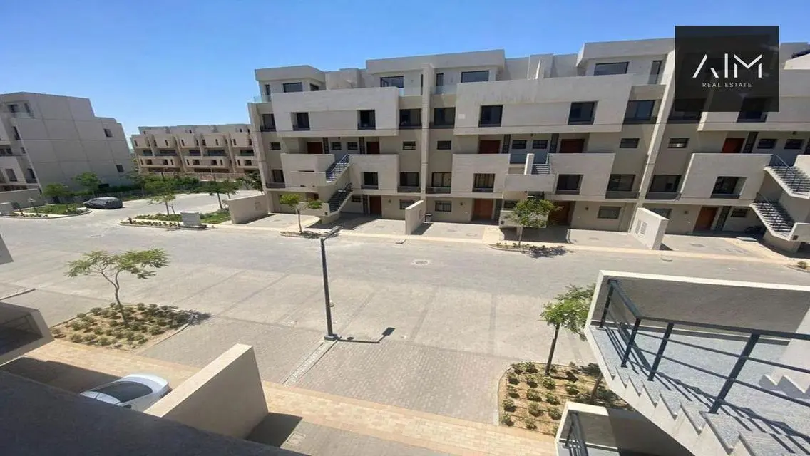 شقة فاخرة للبيع بمساحة واسعة