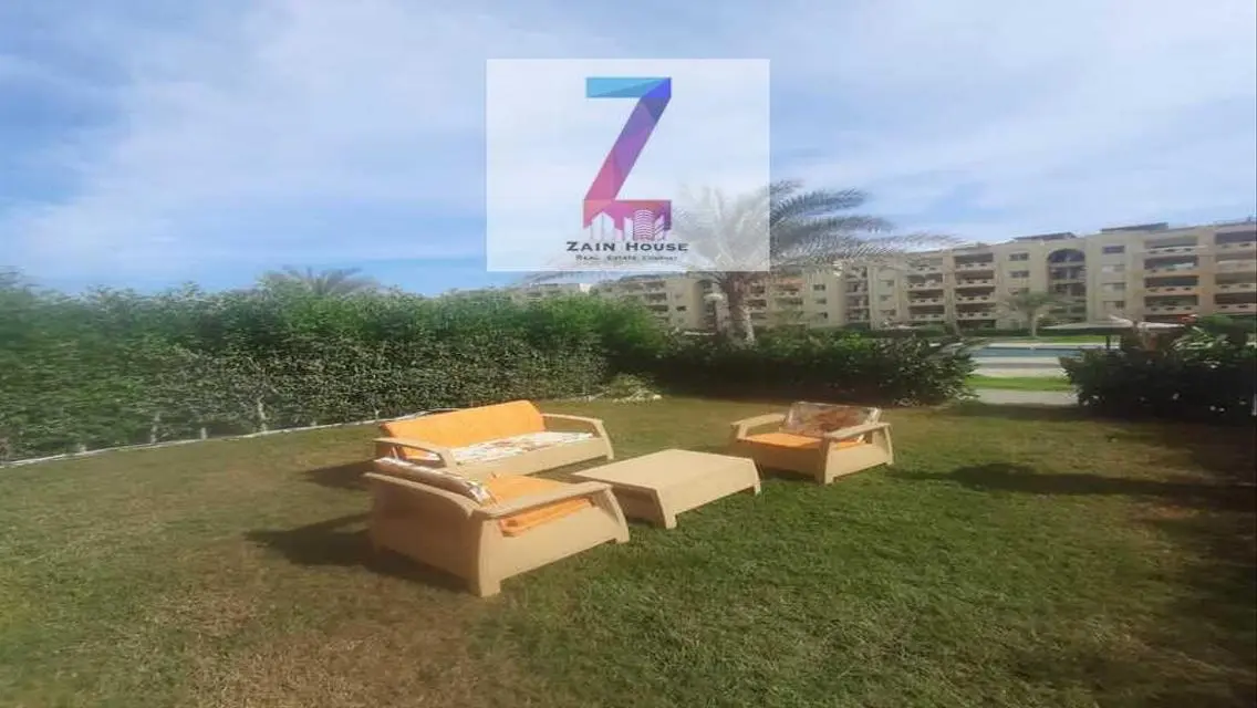 Luxury Apartment in PRO5079 with Balcony