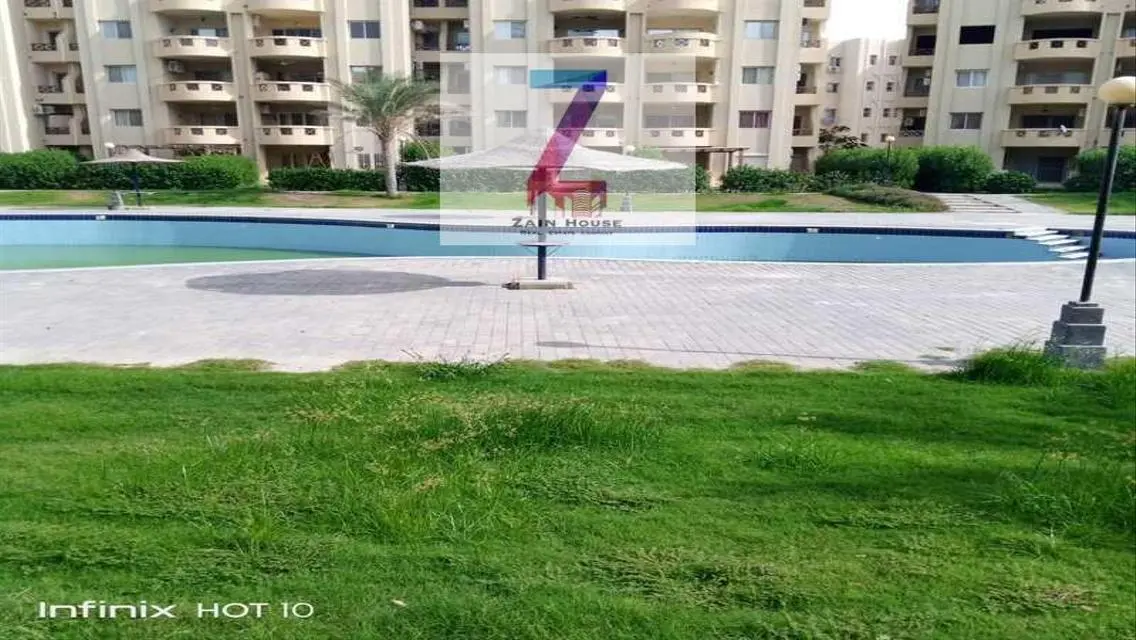 Luxury Apartment in PRO5079 with Balcony