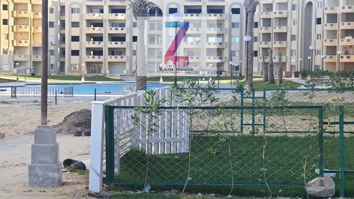 Luxury Apartment in PRO5079 with Balcony