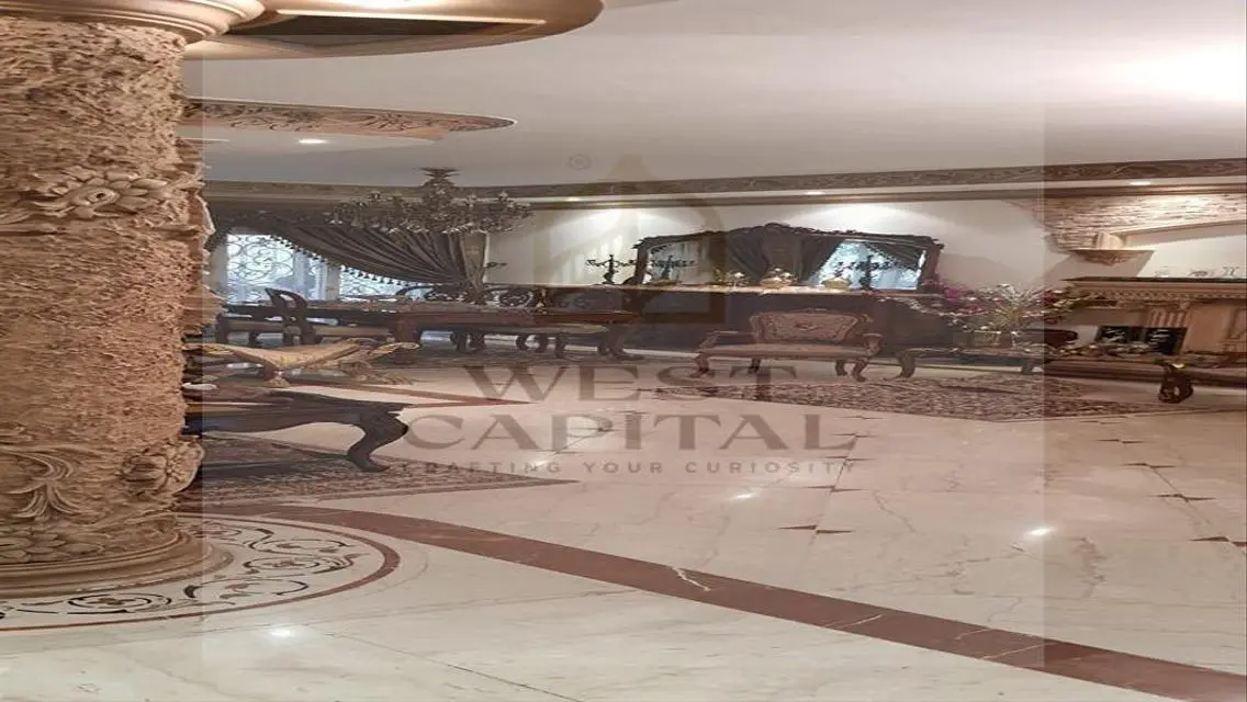 فيلا فاخرة للبيع في موقع متميز