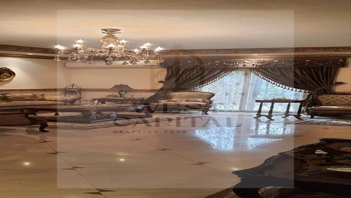 فيلا فاخرة للبيع في موقع متميز
