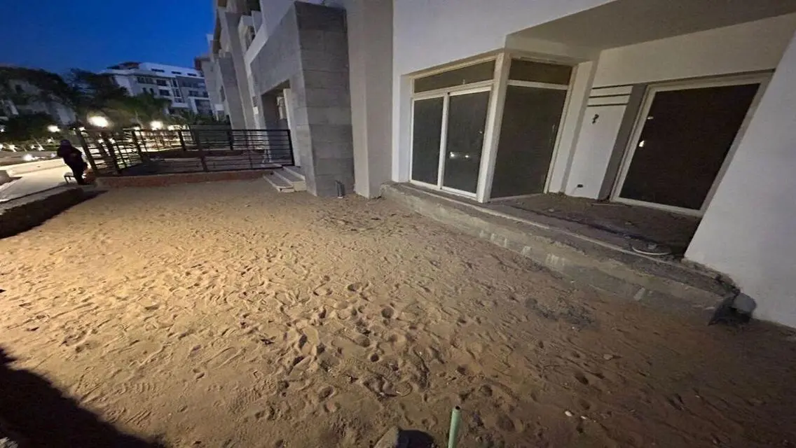 فيلا فاخرة مع أبواب على البحيرات في قلب المدينة