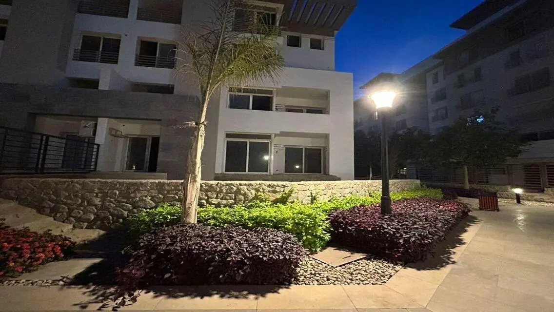 فيلا فاخرة مع أبواب على البحيرات في قلب المدينة