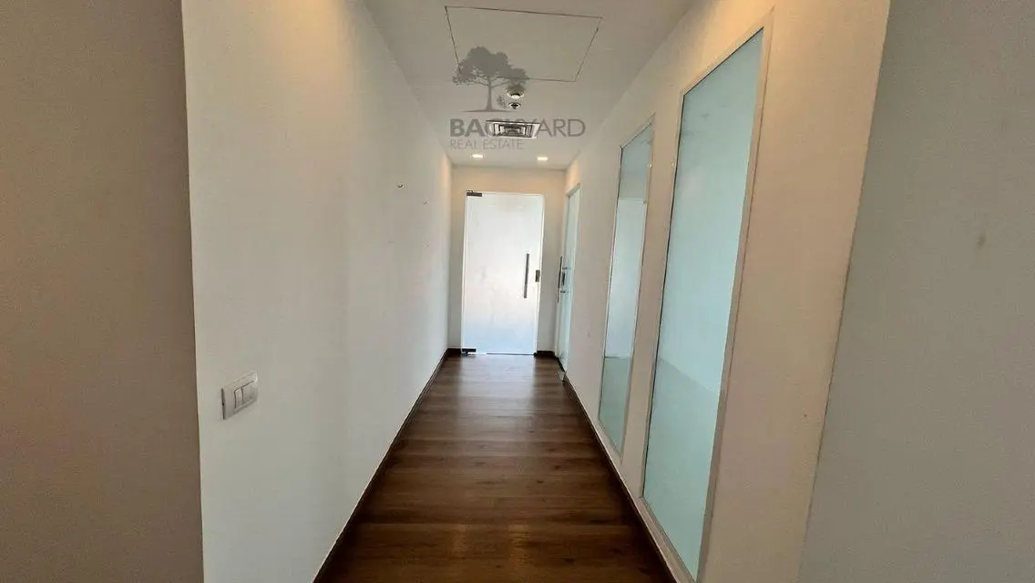 Luxurious Apartment Over 260 Square Meters in a Prime Location
