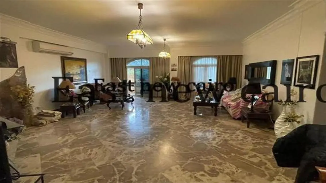 Luxury 8-Bedroom House with Private Garden and Pool