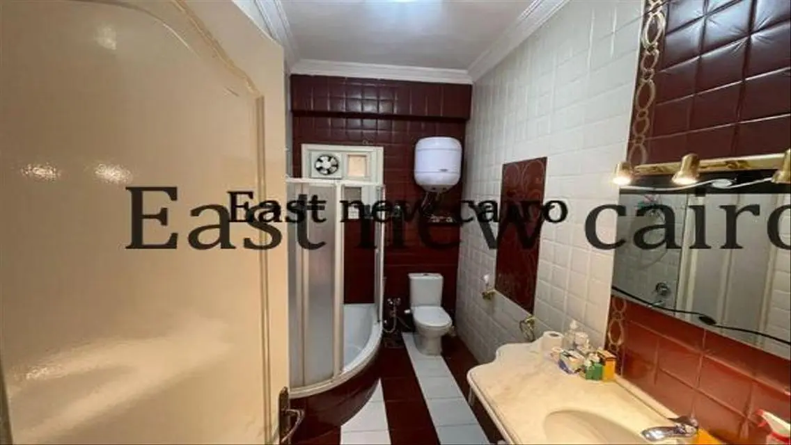 Luxury 8-Bedroom House with Private Garden and Pool
