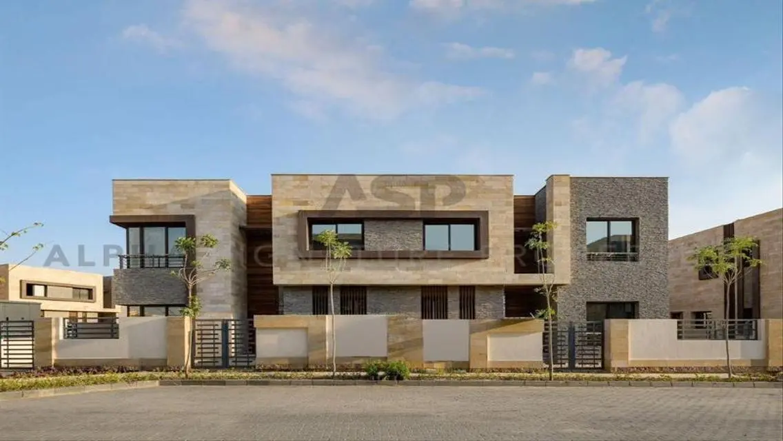 Luxury Apartment with -5- Square Meters