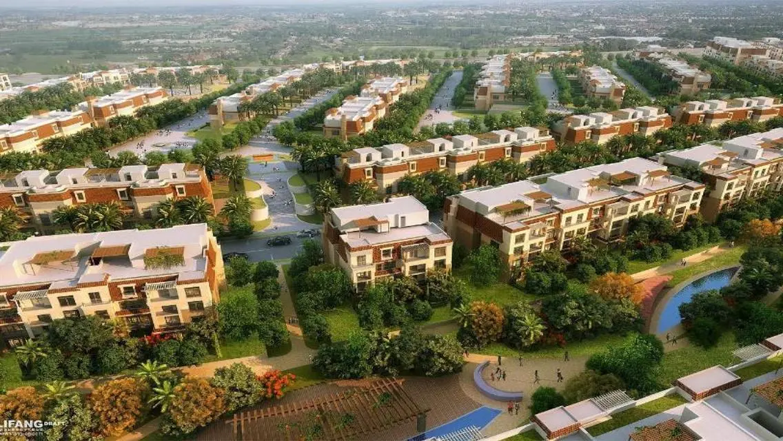 12 Room Apartment with Club Views