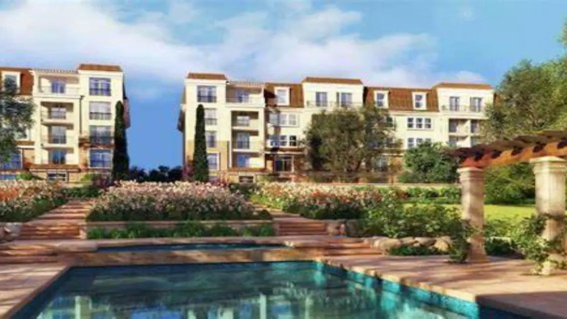 12 Room Apartment with Club Views