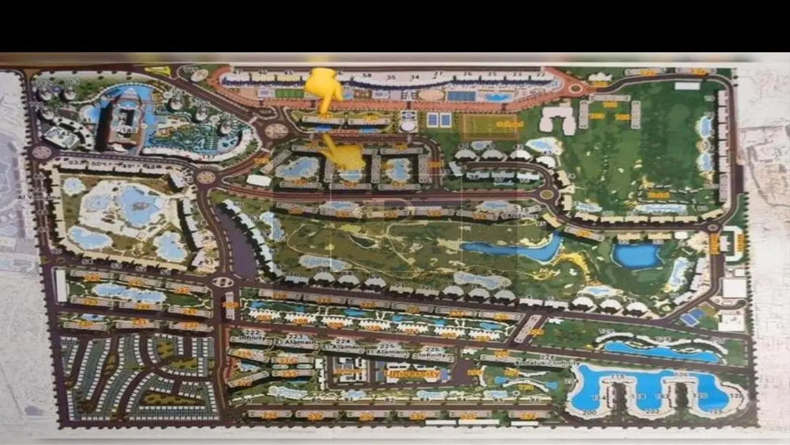 Luxury Apartment with Pool and Balcony in Prime Location