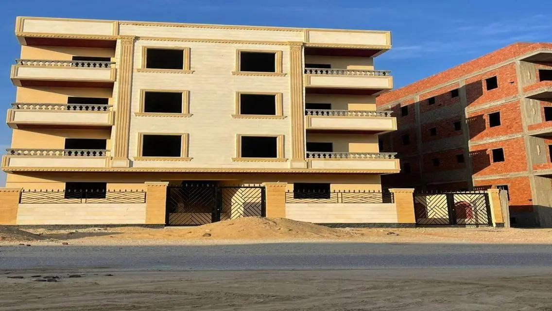 شقة فاخرة للبيع بمساحة واسعة