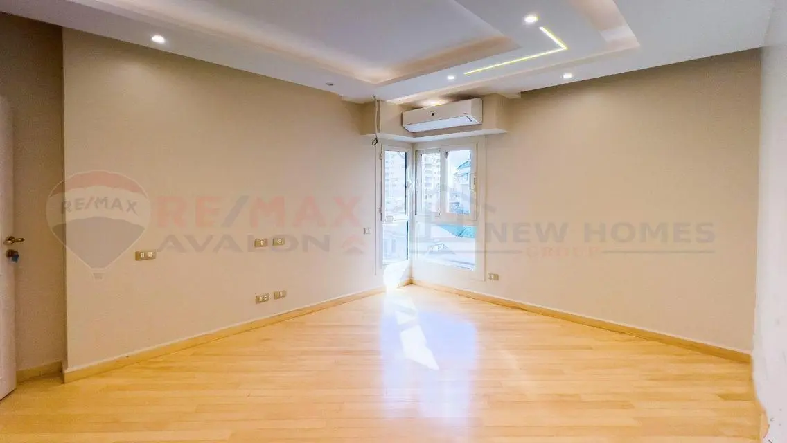 Luxurious Apartment with Lake View for 30 Million EGP