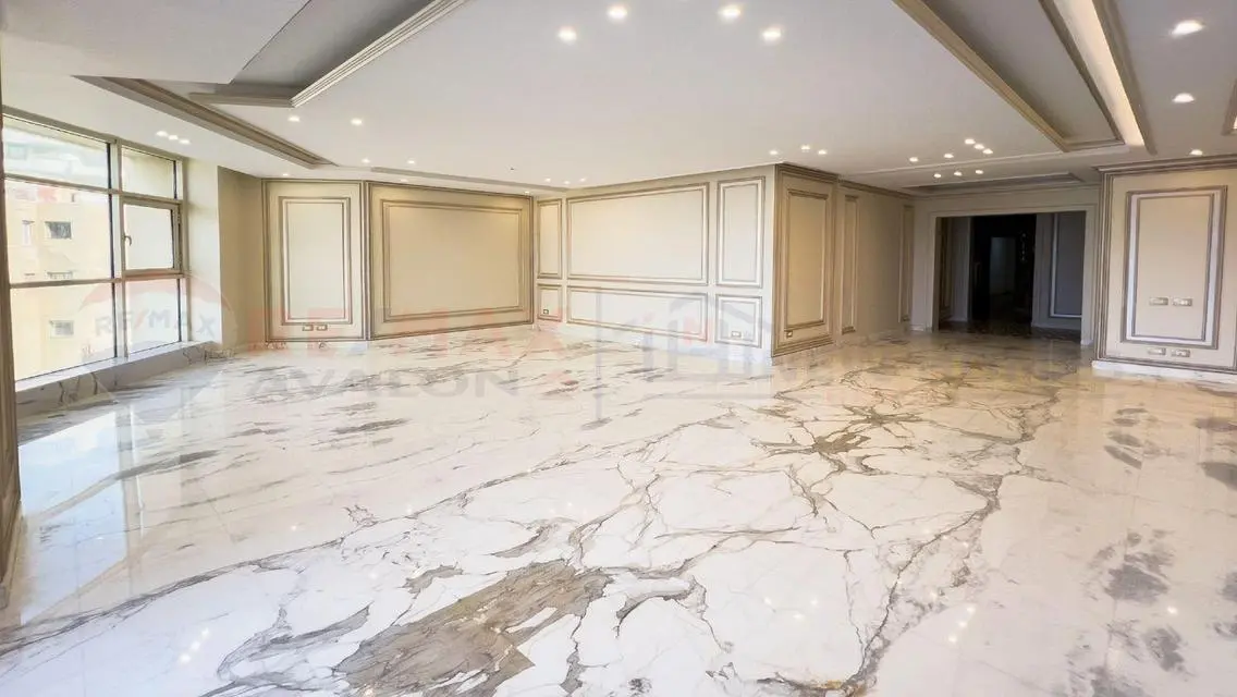 Luxurious Apartment with Lake View for 30 Million EGP