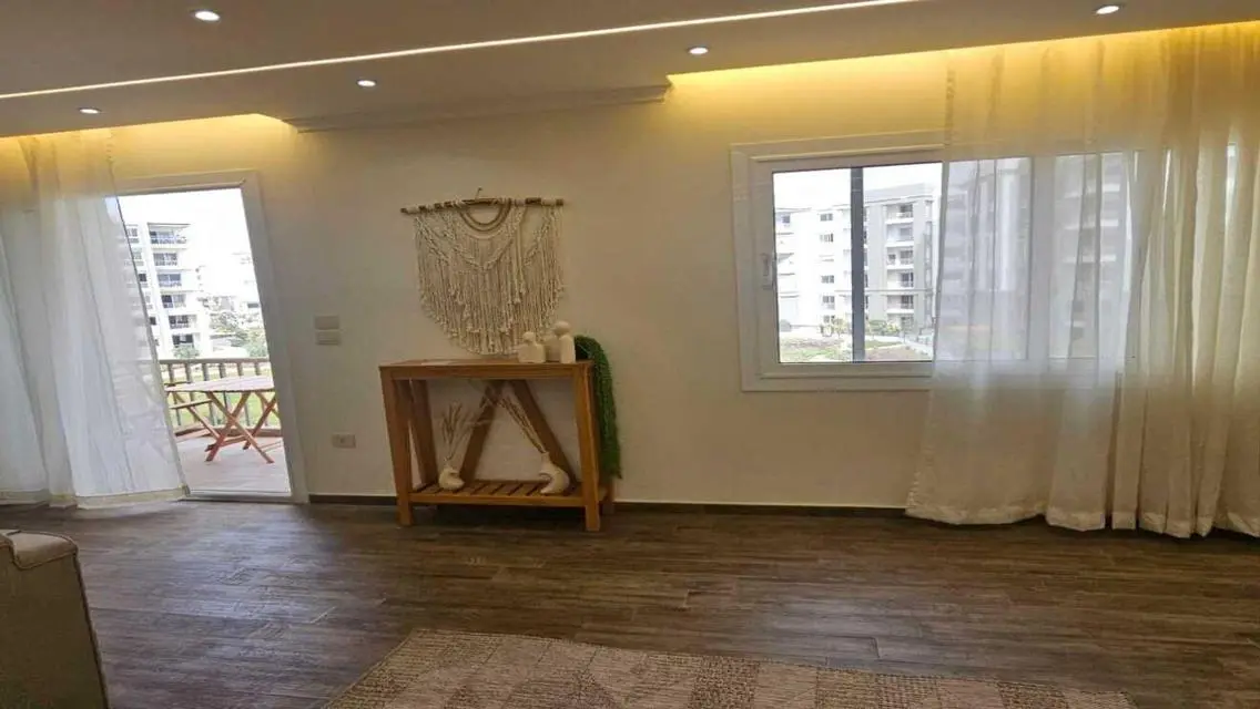 Luxurious 160 Sq Meter Apartment with Stunning Views