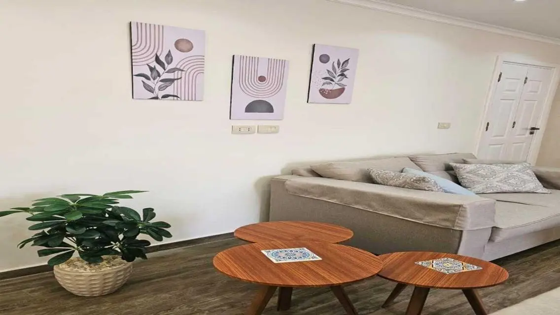 Luxurious 160 Sq Meter Apartment with Stunning Views