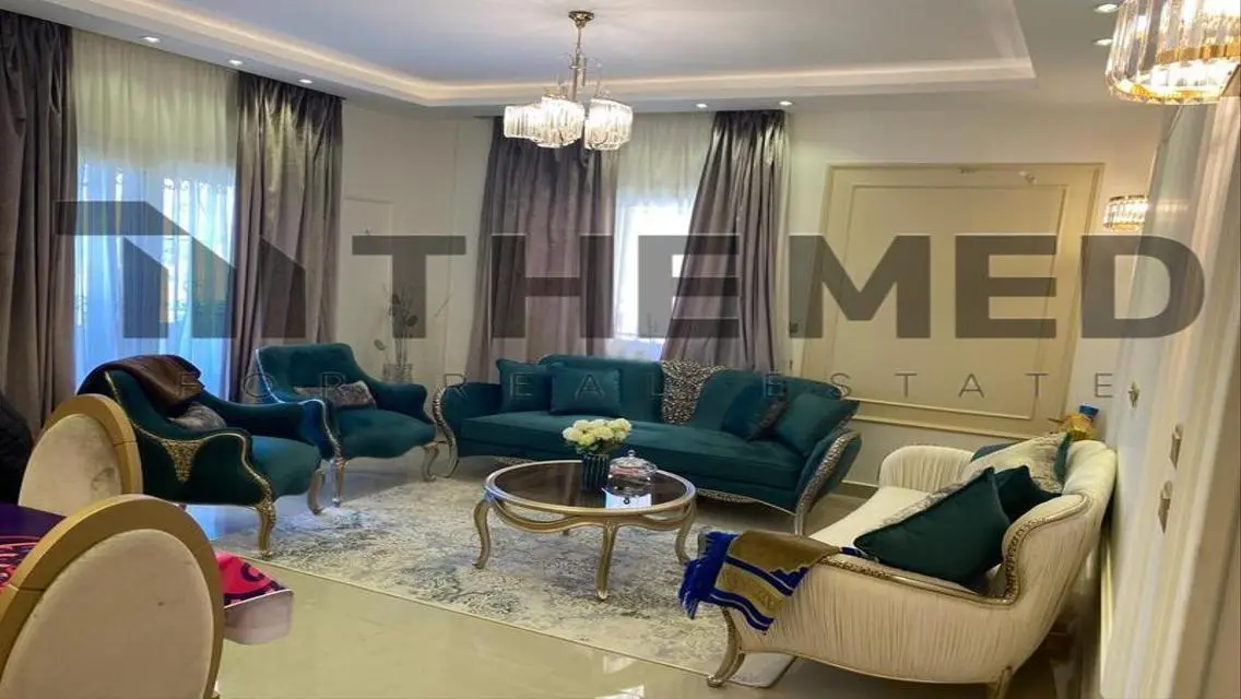 Luxury Apartment with Private Garden in the Heart of the City