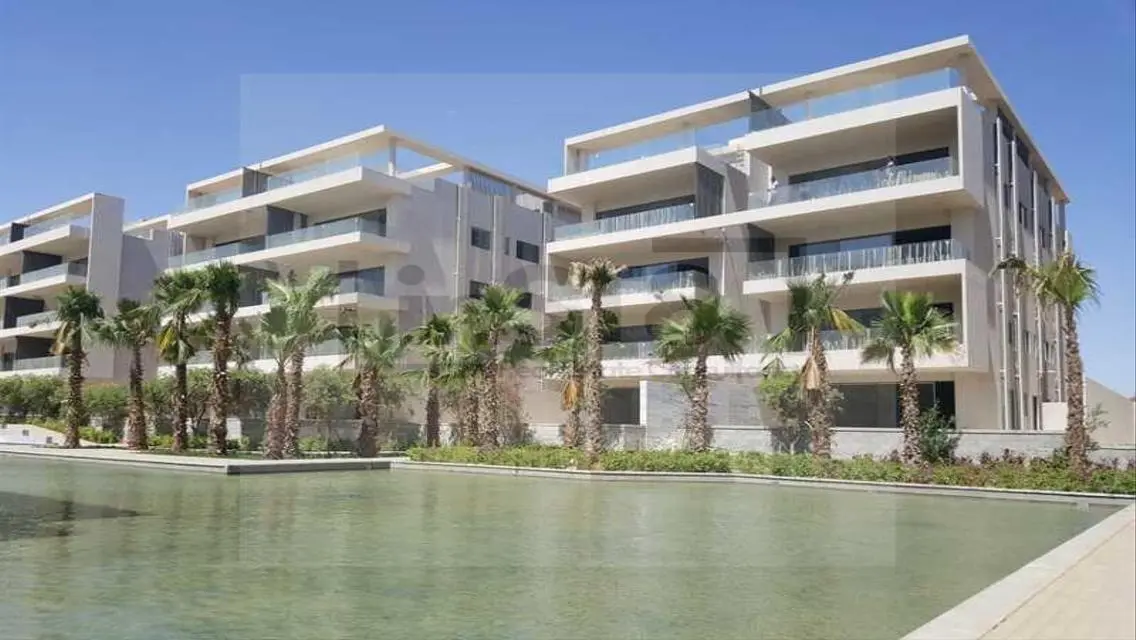 Stunning Villa for Sale in ST81