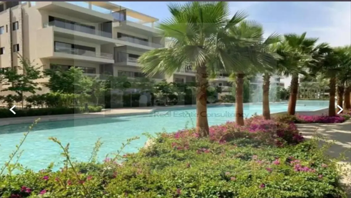 Stunning Villa for Sale in ST81