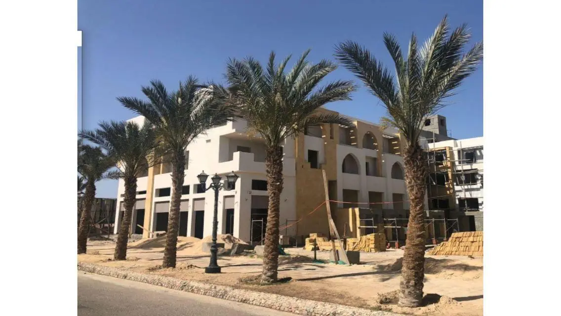 Luxury Apartment Overlooking Lakes for Sale