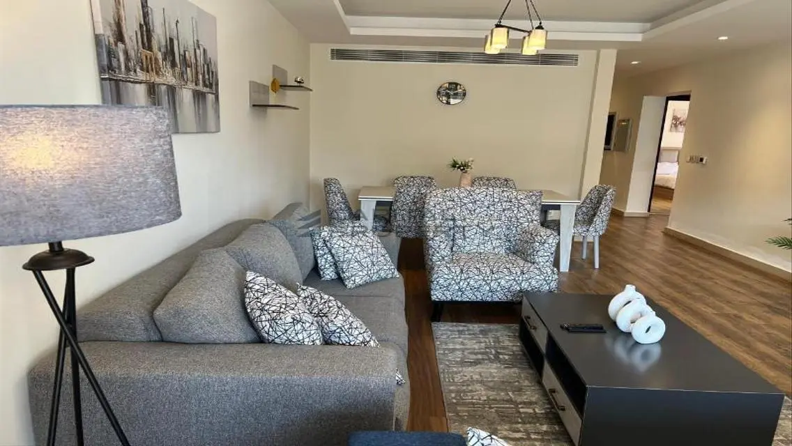 Luxury 2-Bedroom Apartment in The Collaborative West