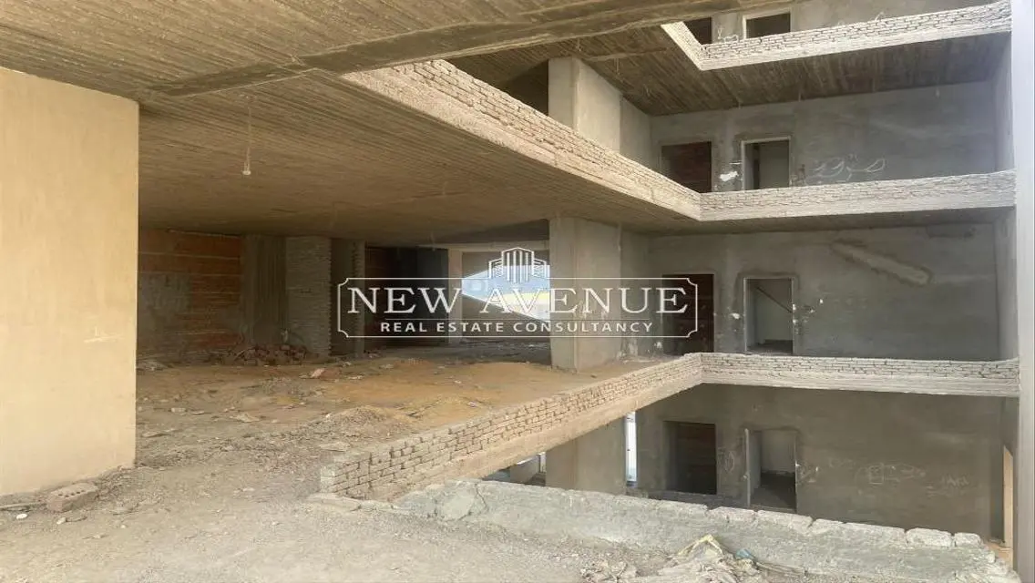 عقار مميز بمساحة واسعة ومرافق حديثة