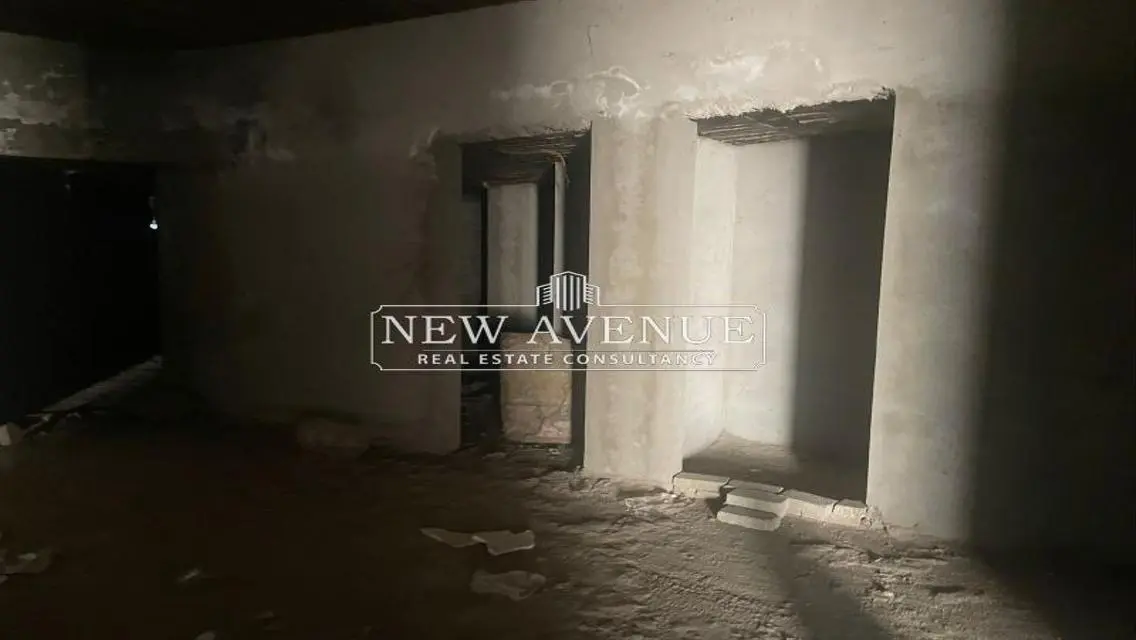 عقار مميز بمساحة واسعة ومرافق حديثة