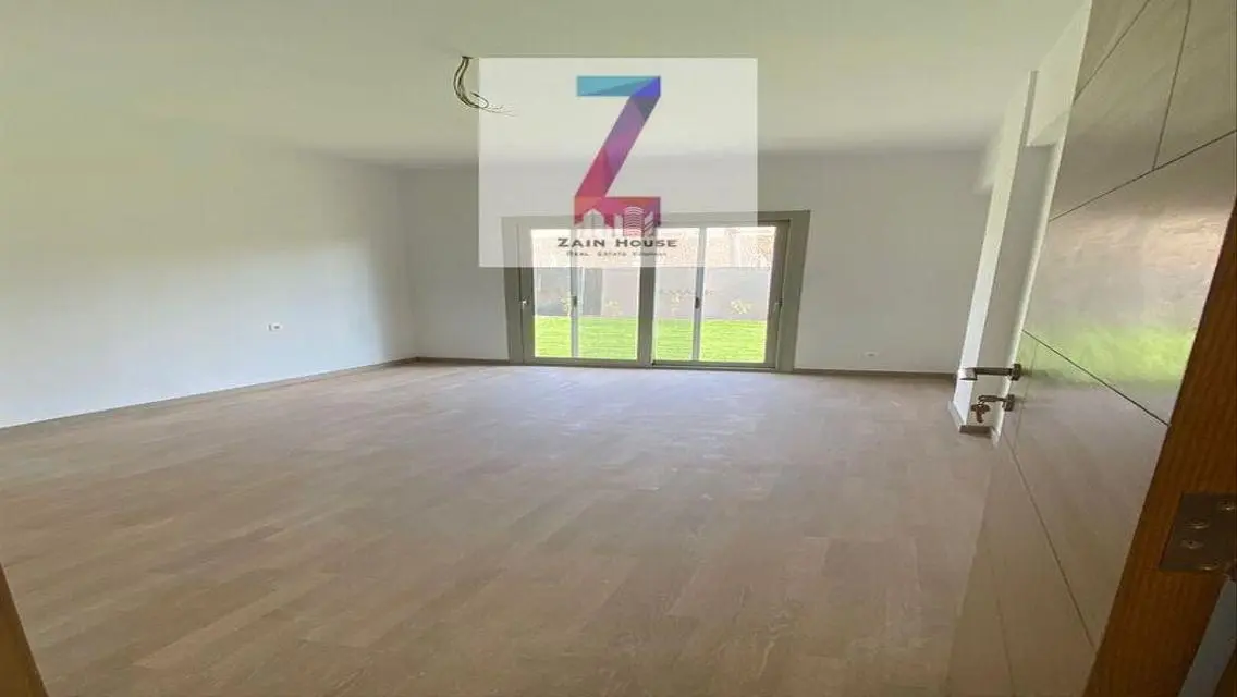 Luxurious Apartment with Competitive Space and Amenities