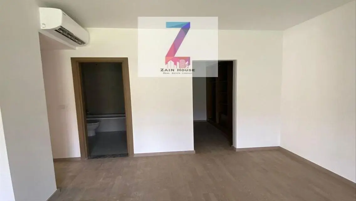 Luxurious Apartment with Competitive Space and Amenities