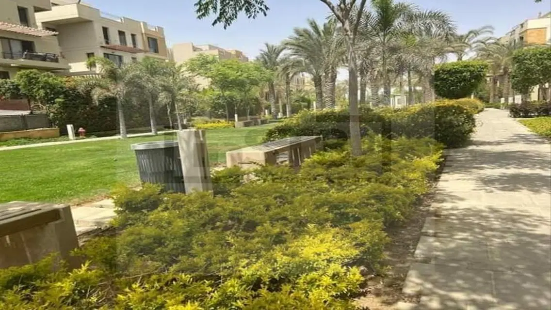 Luxury Villa for Sale in ST81 with Private Garden and Pool