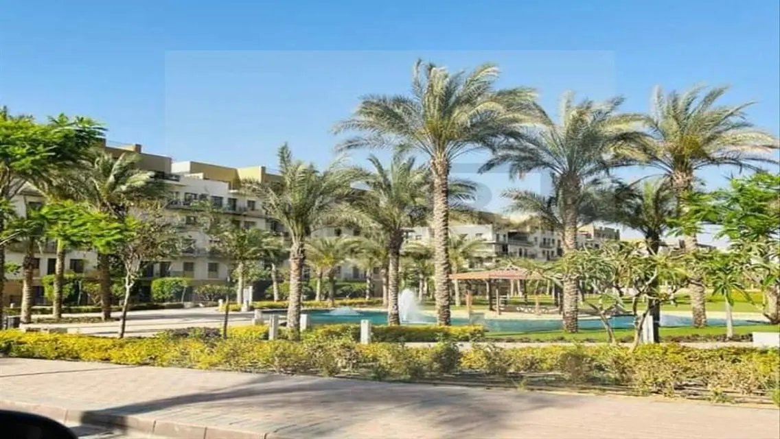 Luxury Villa for Sale in ST81 with Private Garden and Pool