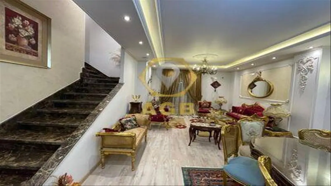 Luxury Villa in the Heart of 213 City