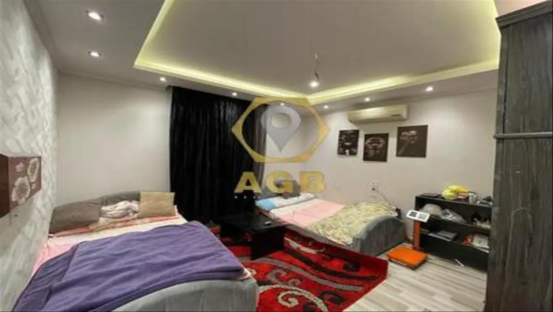 Luxury Villa in the Heart of 213 City
