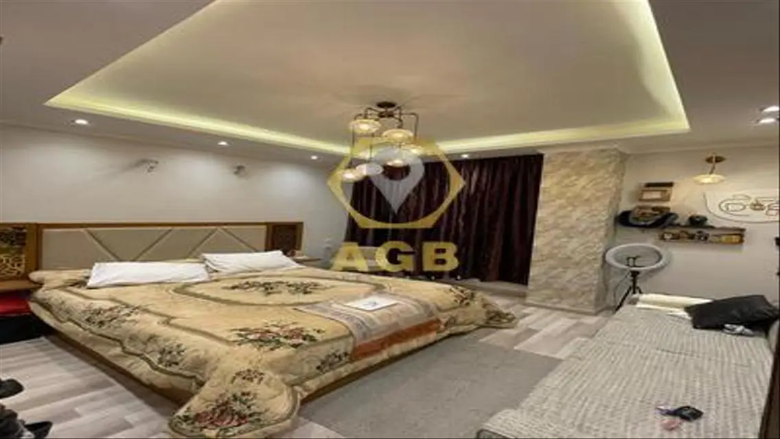 Luxury Villa in the Heart of 213 City