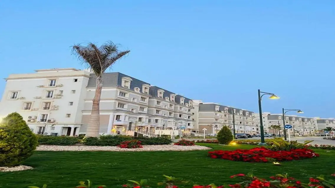 شقة فاخرة بمساحة مذهلة في قلب المدينة