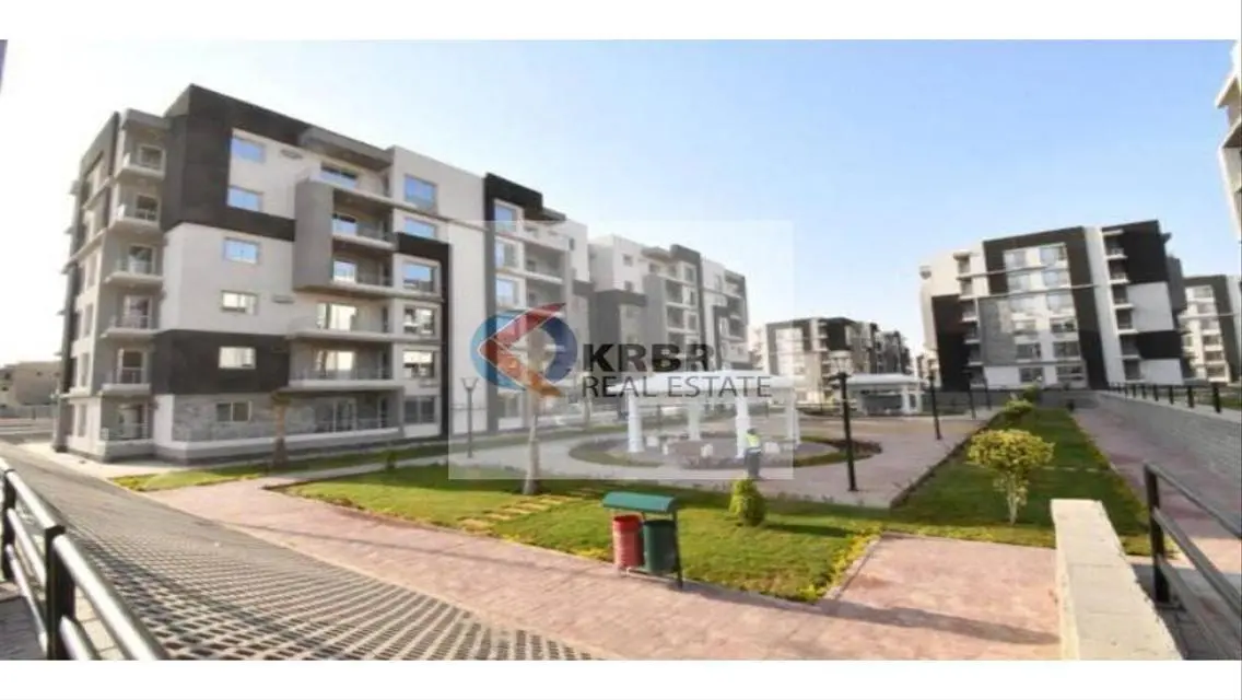Beautiful Apartment with Balcony and Security Guard