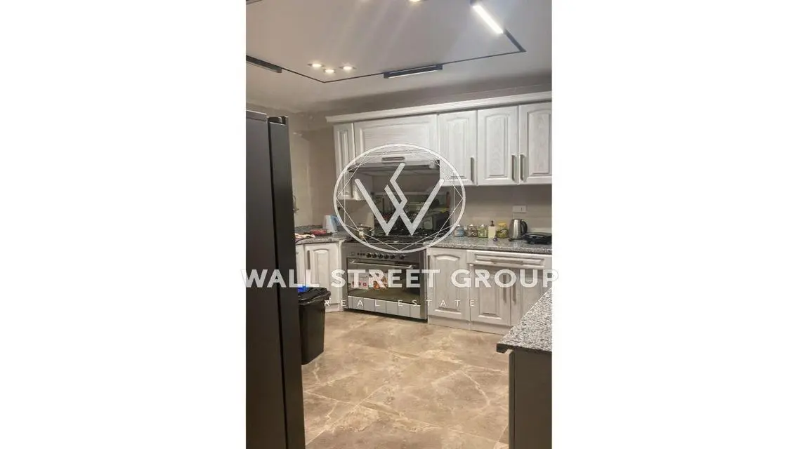 Luxury Apartment with 400 Sq. M in a Prime Location