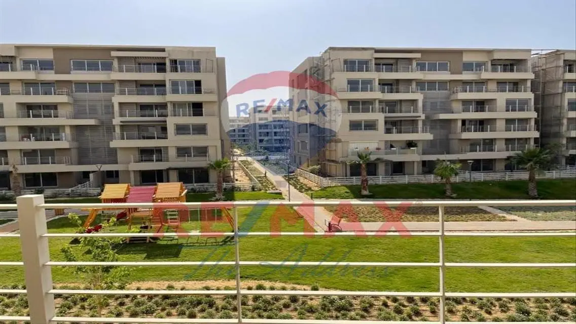 شقة فاخرة بمساحة 206 متر للبيع