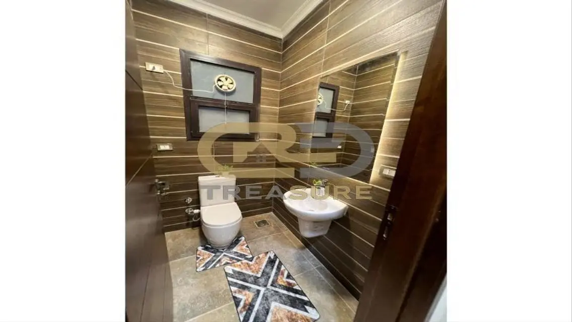Amazing Investment Opportunity in 160 sqm Apartment