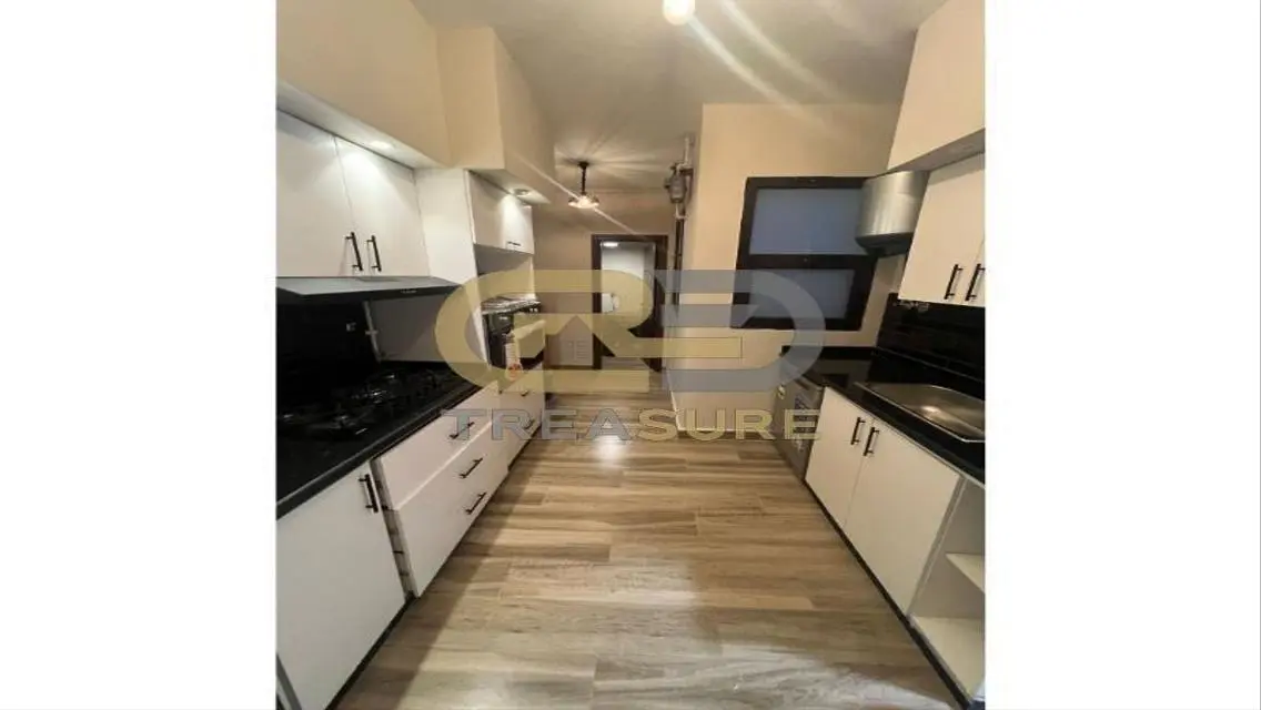 Amazing Investment Opportunity in 160 sqm Apartment