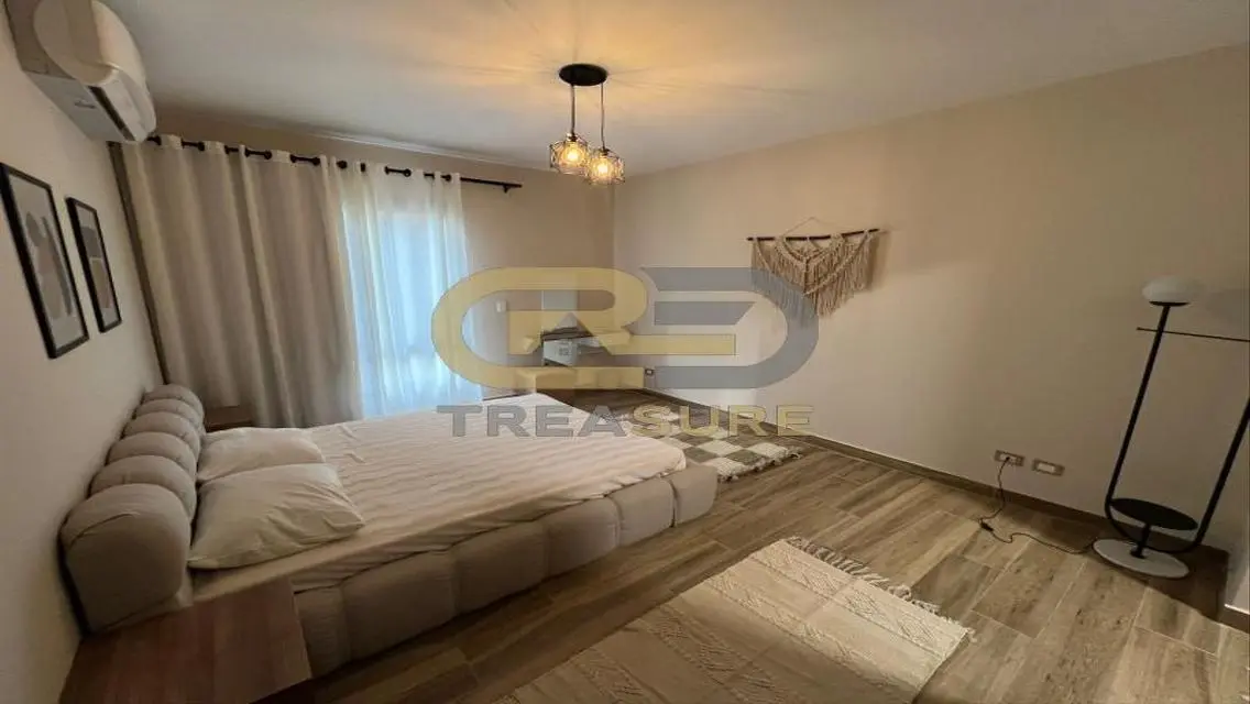 Amazing Investment Opportunity in 160 sqm Apartment