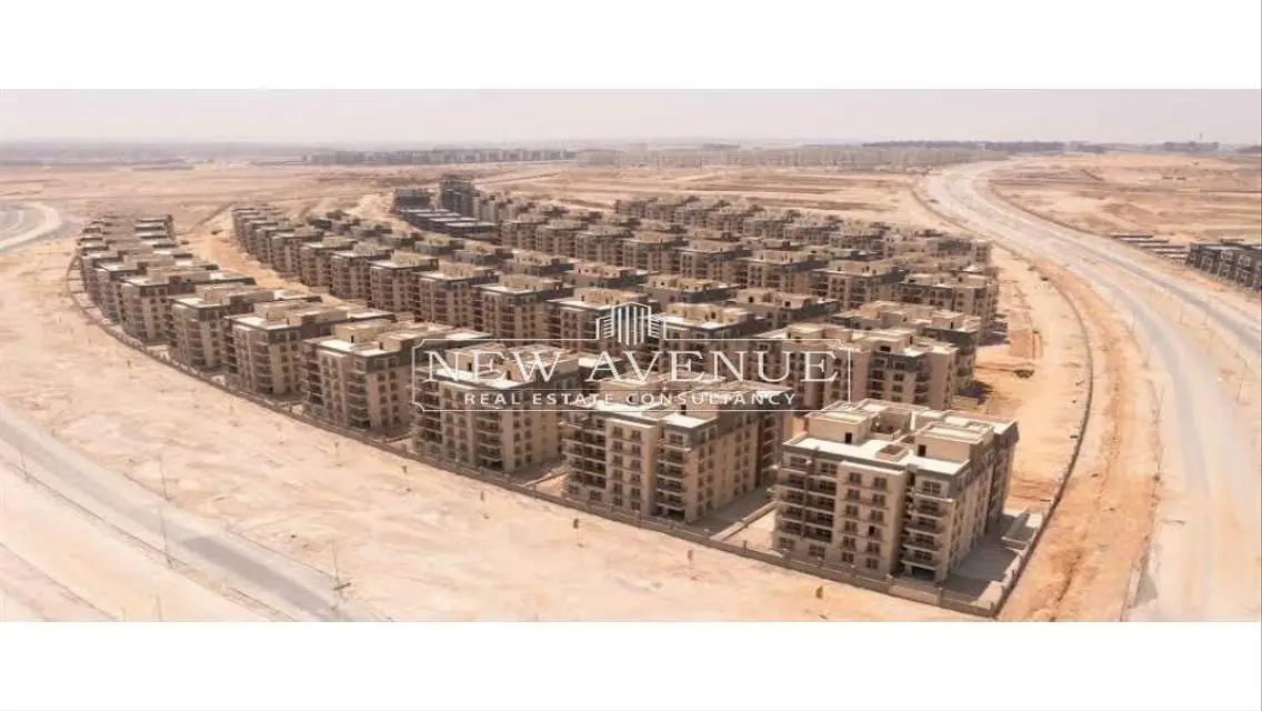 شقة فاخرة بحديقة خاصة وإطلالة مميزة