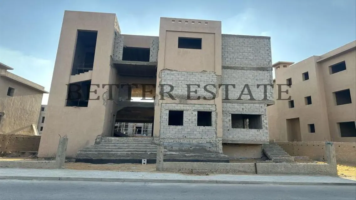 Luxury Apartment with Balcony and Private Pool for Sale